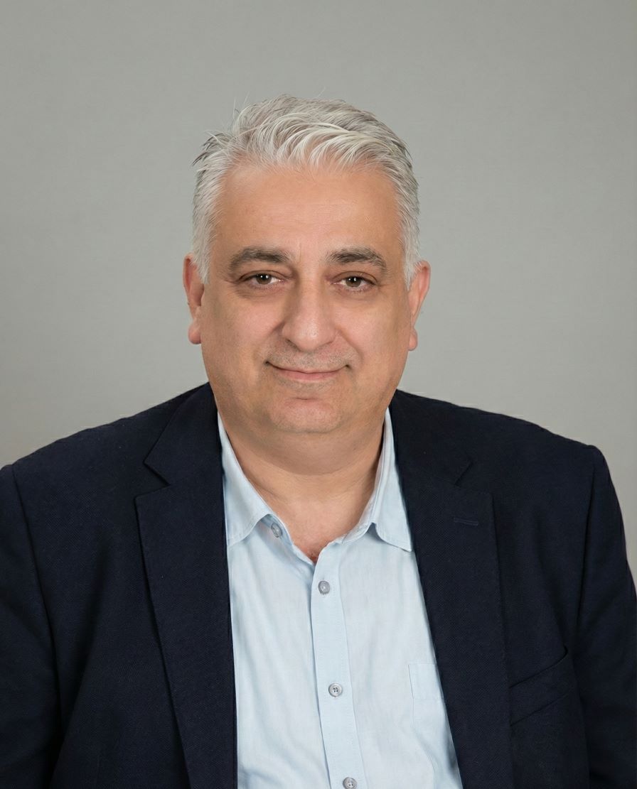 Erkan Zafer Çağlar, Kurucu, Müdür